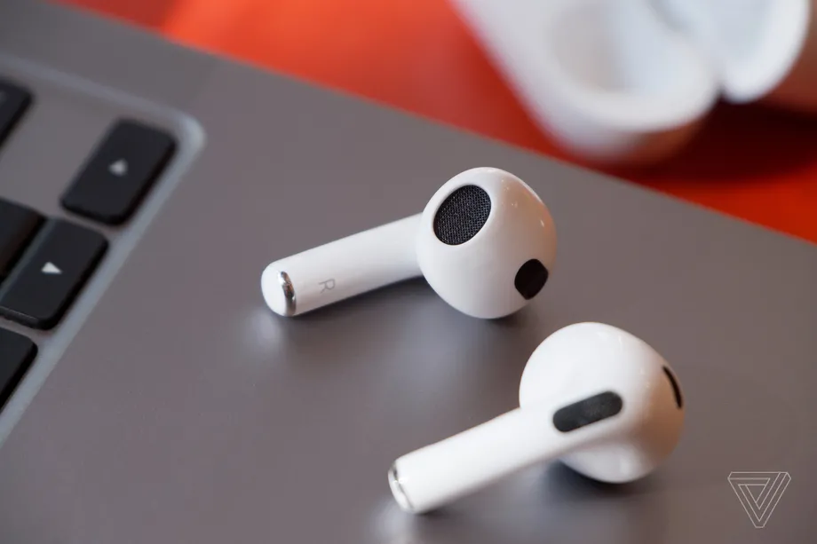 ပေါ်ပြူလာ Earbuds
