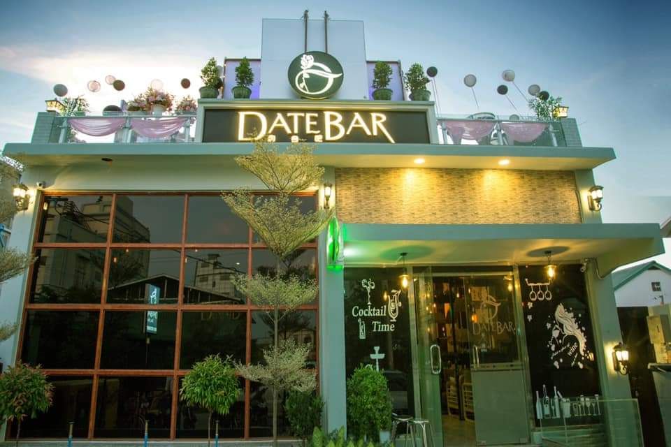 bar