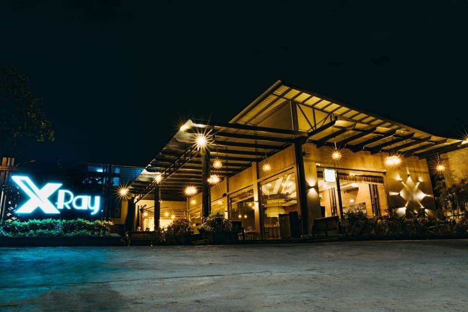 bar