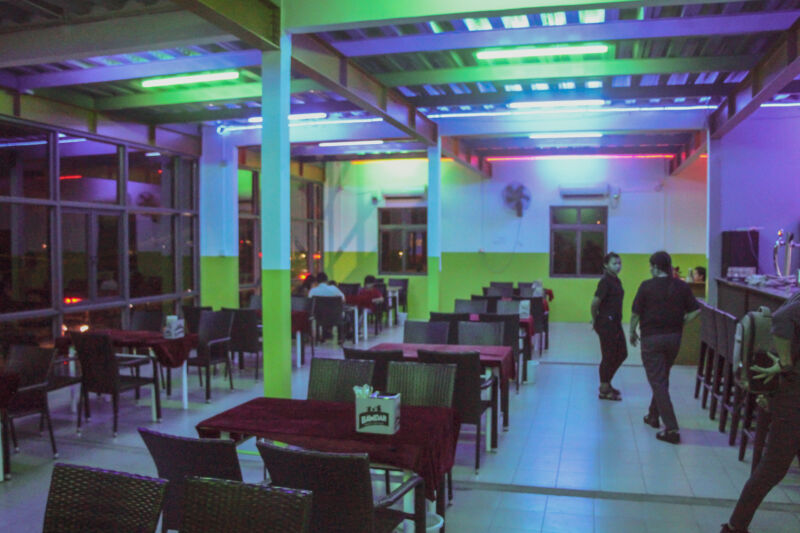 restaurant
