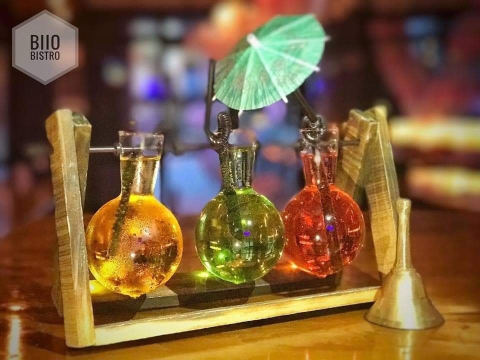 ရန်ကုန် မန္တလေး Bar