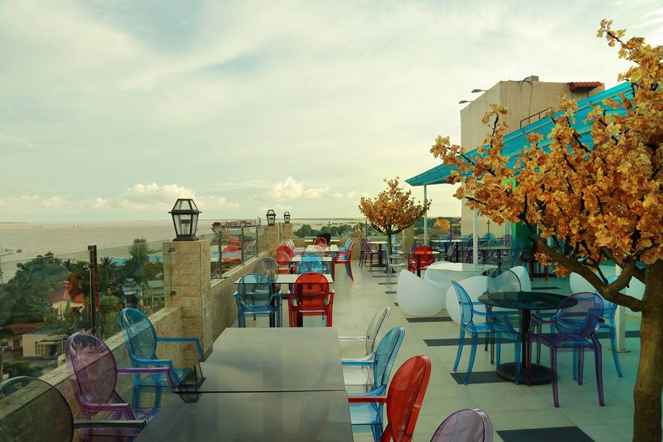 bar in tharketa