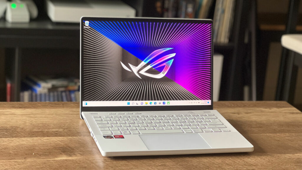 ကွီး Gaming Laptop