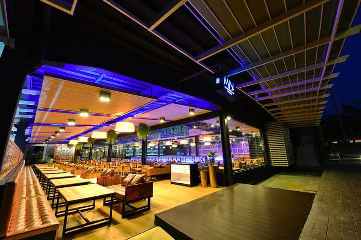 bar