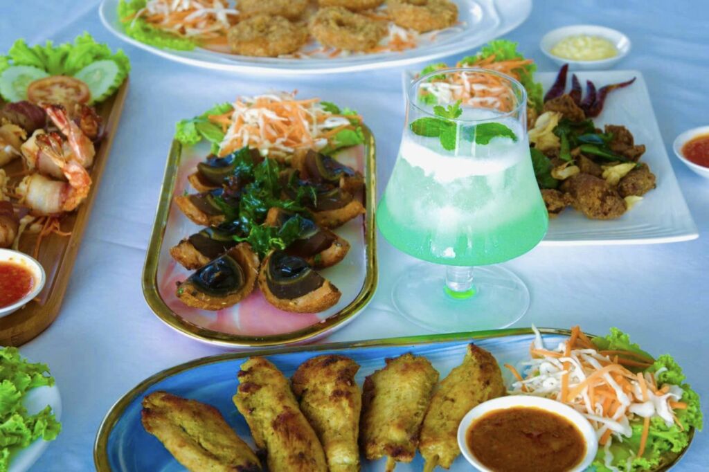 Luxury ဇိမ်ကျ ဘား