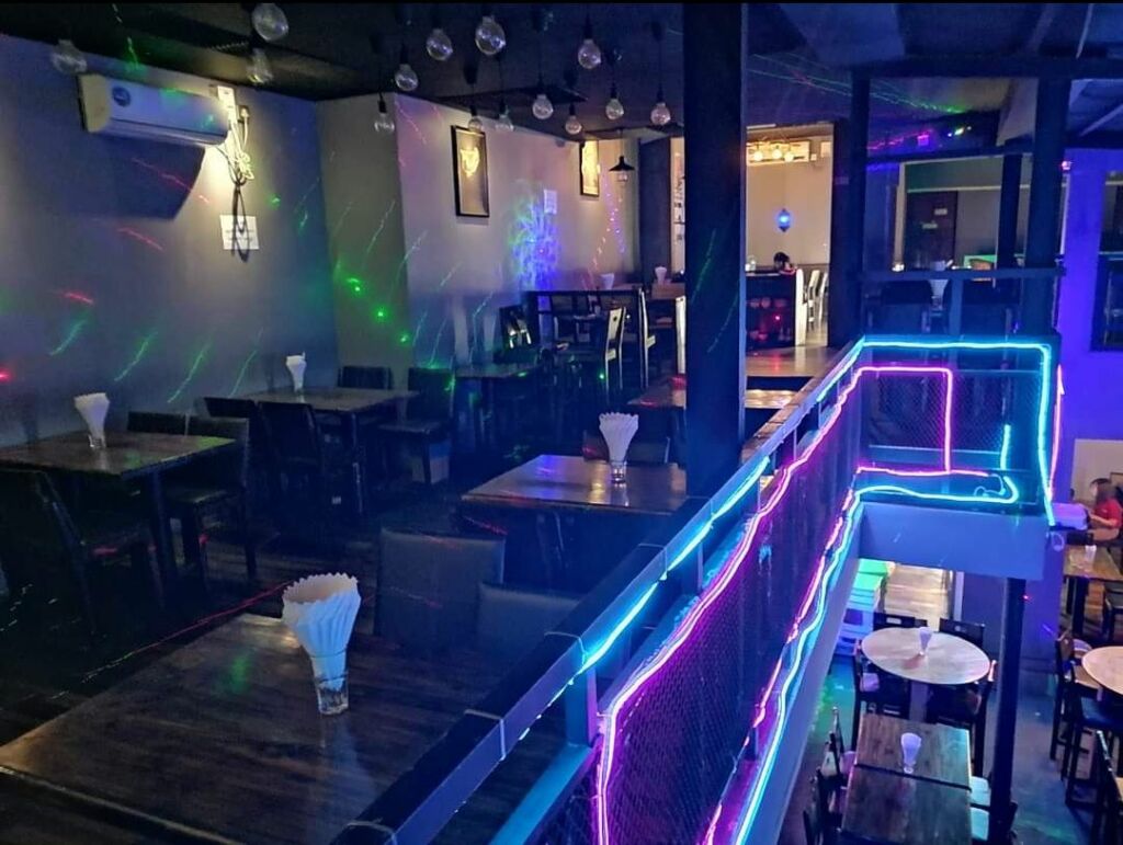 bar