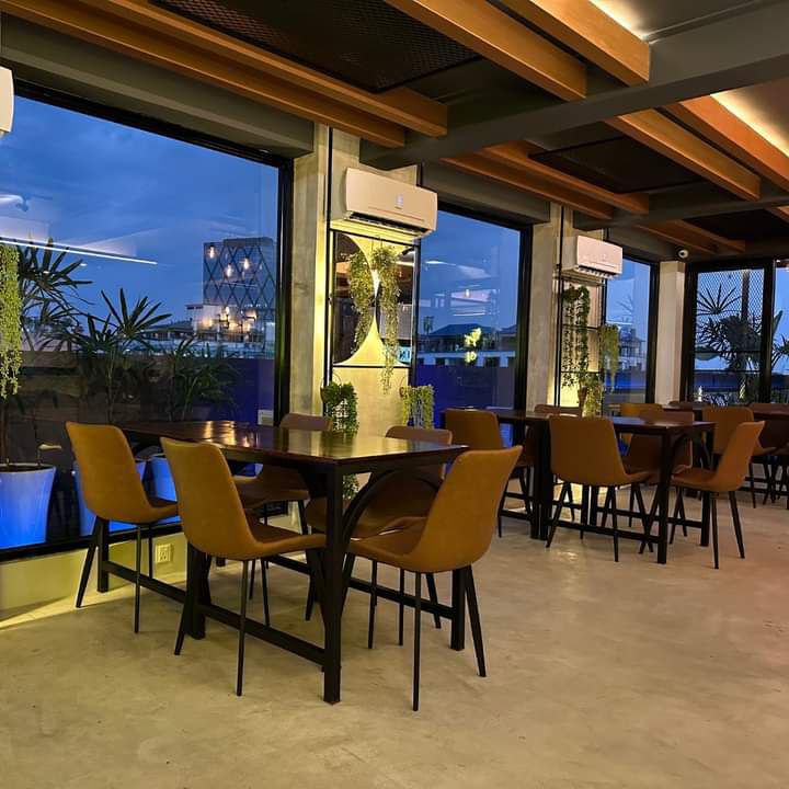 bar