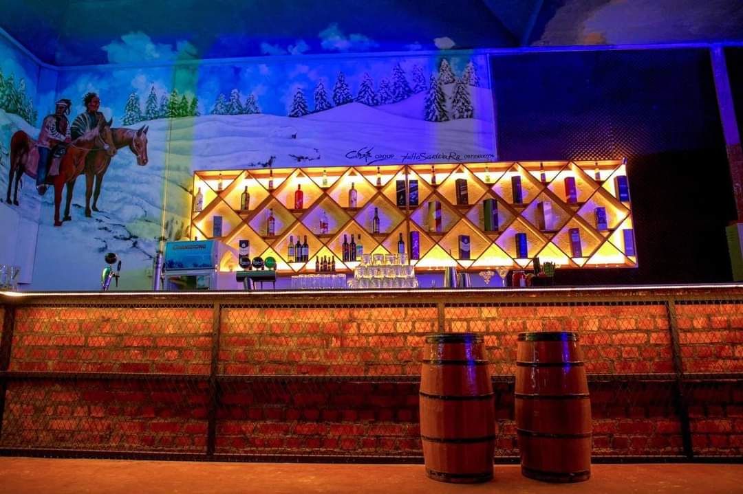 bar
