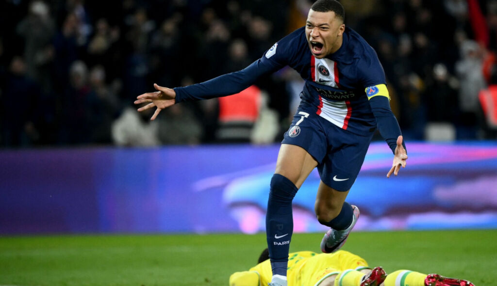 Kylian Mbappé scores