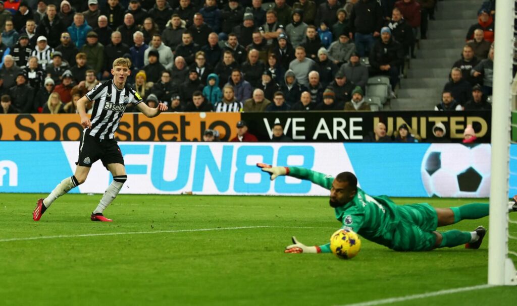 gordon scored