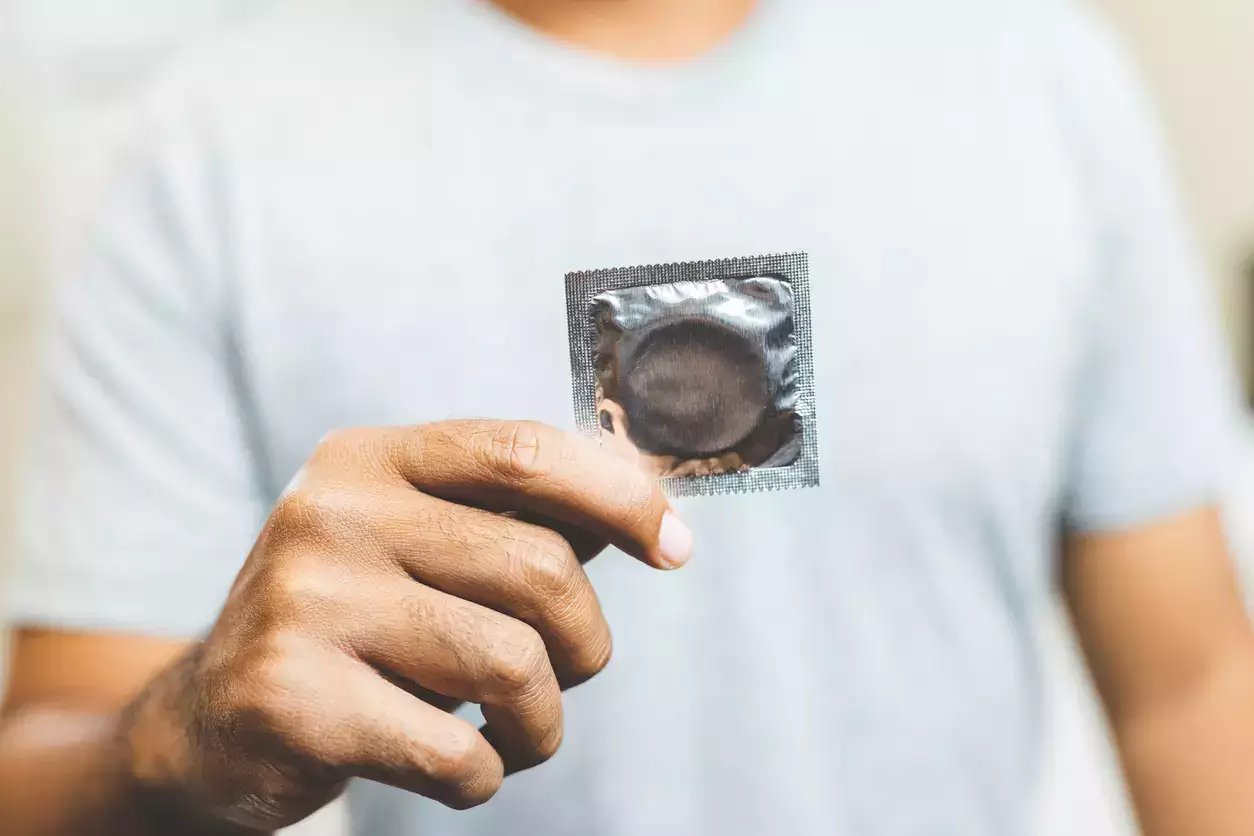 condoms 