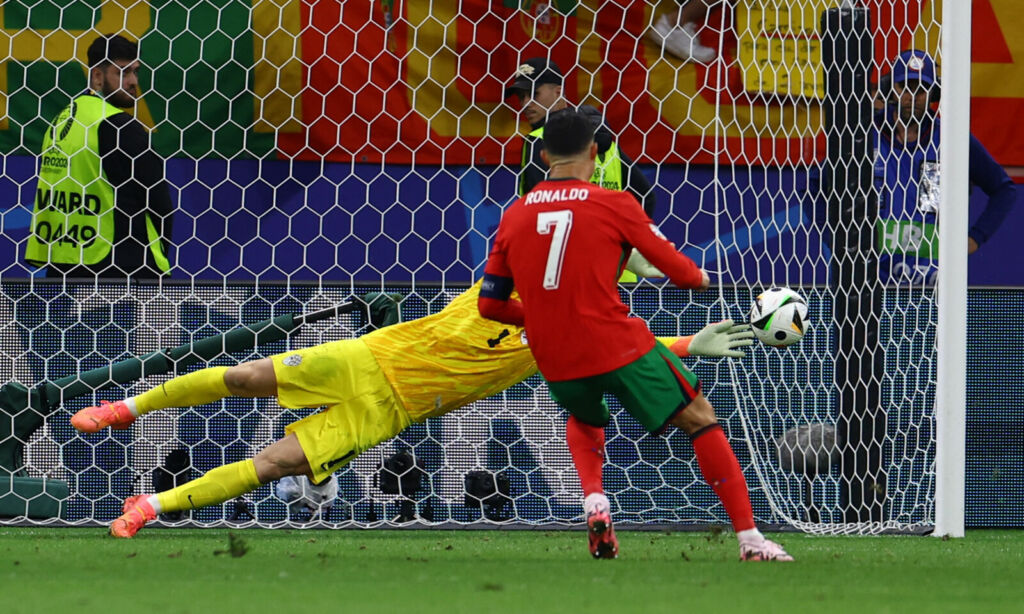 ronaldo missed penalty