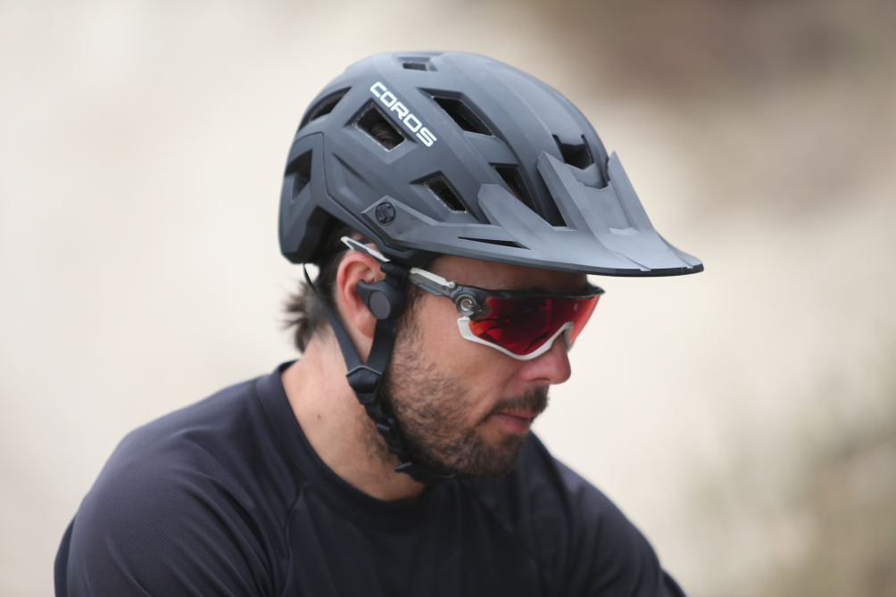 COROS SafeSound Urban Smart Cycling Helmet
