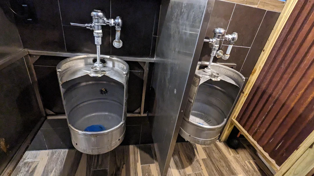 Urinal